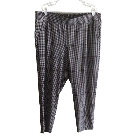 Torrid Women Plus Sz 2X Black White Plaid Houndstooth Crepe Pull-On Tapered Pant - Picture 2 of 9